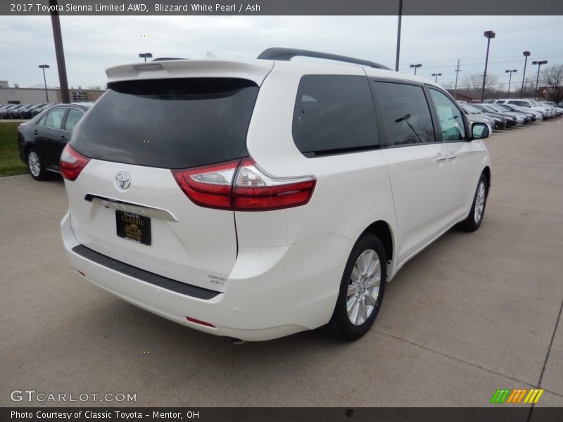 Blizzard White Pearl / Ash 2017 Toyota Sienna Limited AWD