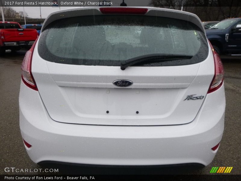 Oxford White / Charcoal Black 2017 Ford Fiesta S Hatchback