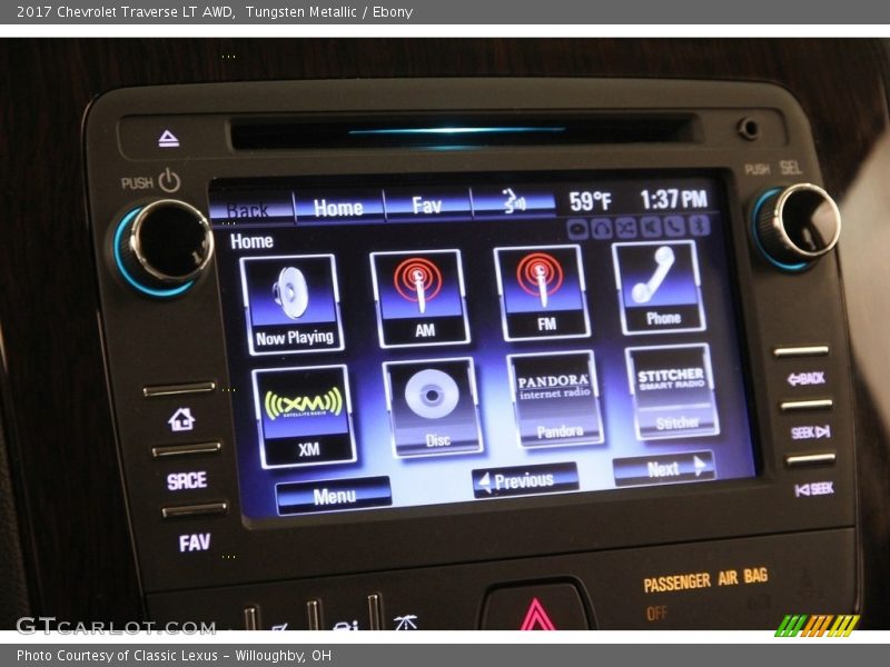 Tungsten Metallic / Ebony 2017 Chevrolet Traverse LT AWD