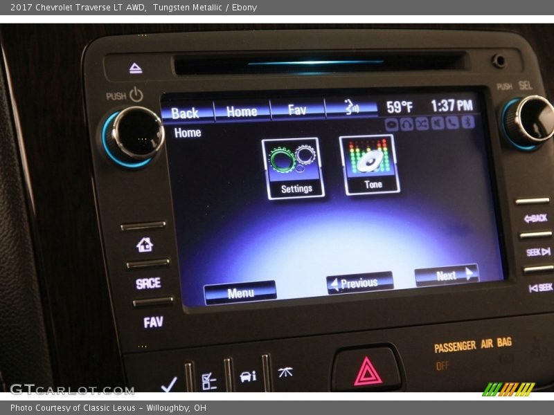 Tungsten Metallic / Ebony 2017 Chevrolet Traverse LT AWD