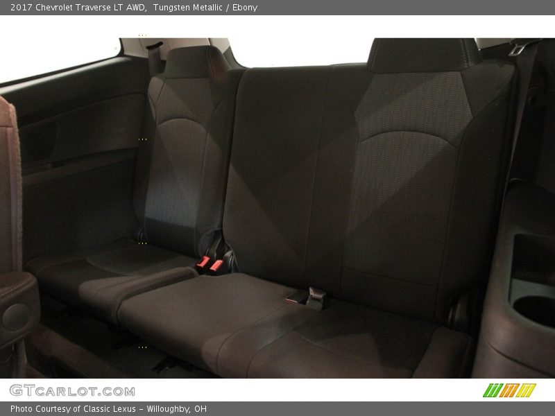 Tungsten Metallic / Ebony 2017 Chevrolet Traverse LT AWD