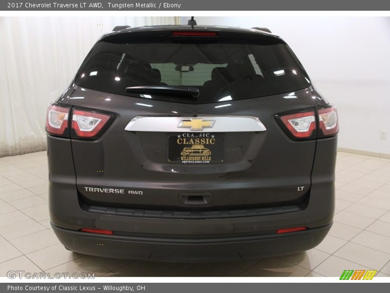 Tungsten Metallic / Ebony 2017 Chevrolet Traverse LT AWD