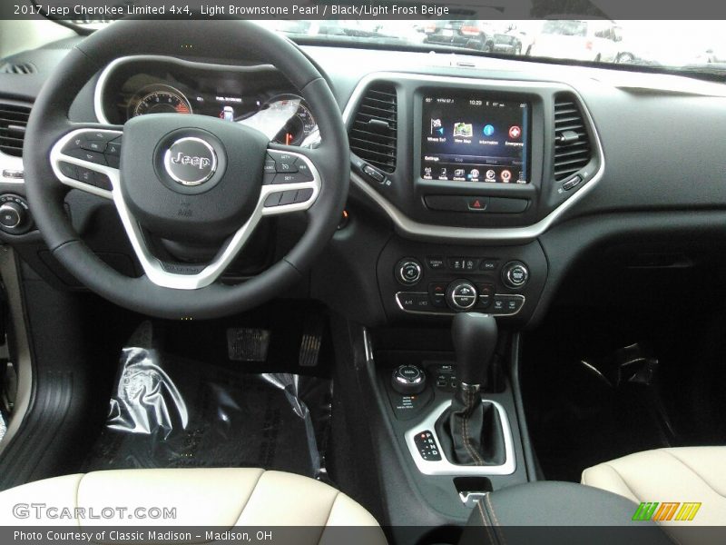 Light Brownstone Pearl / Black/Light Frost Beige 2017 Jeep Cherokee Limited 4x4