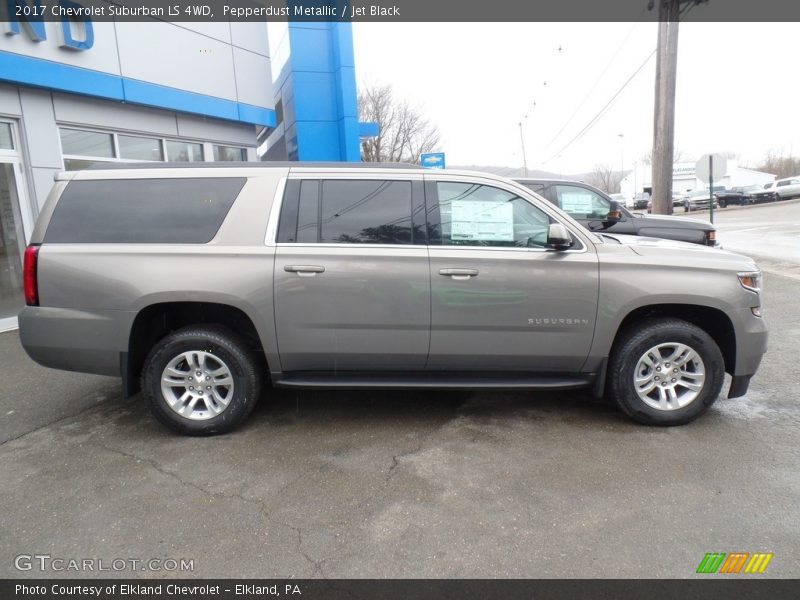 Pepperdust Metallic / Jet Black 2017 Chevrolet Suburban LS 4WD