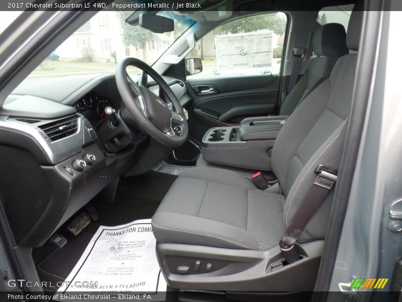 Pepperdust Metallic / Jet Black 2017 Chevrolet Suburban LS 4WD