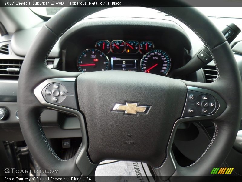 Pepperdust Metallic / Jet Black 2017 Chevrolet Suburban LS 4WD