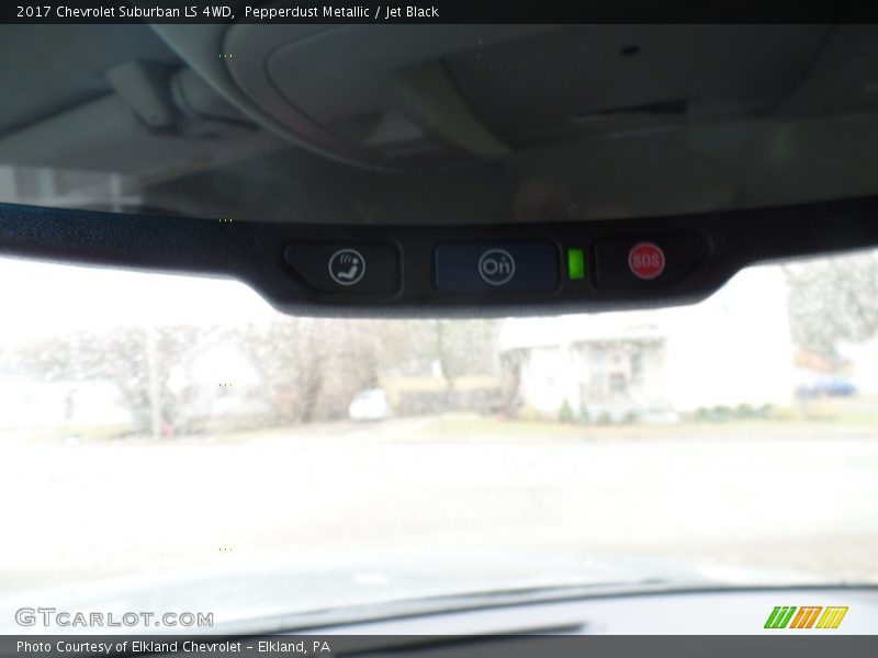 Pepperdust Metallic / Jet Black 2017 Chevrolet Suburban LS 4WD