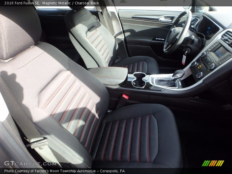 Magnetic Metallic / Charcoal Black 2016 Ford Fusion SE