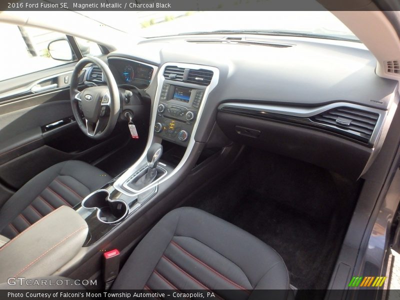 Magnetic Metallic / Charcoal Black 2016 Ford Fusion SE