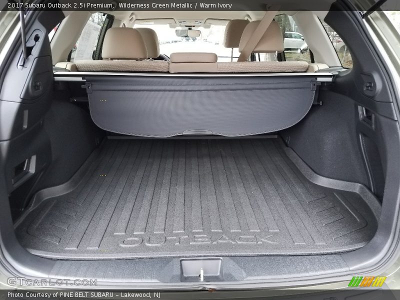 Wilderness Green Metallic / Warm Ivory 2017 Subaru Outback 2.5i Premium