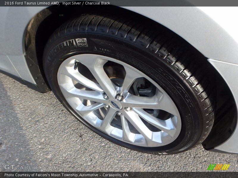 Ingot Silver / Charcoal Black 2016 Ford Taurus Limited AWD
