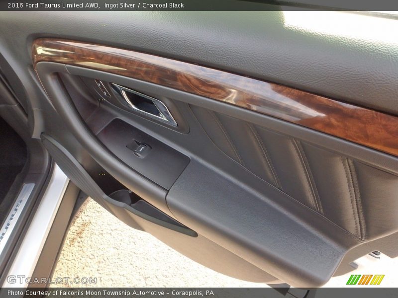 Ingot Silver / Charcoal Black 2016 Ford Taurus Limited AWD