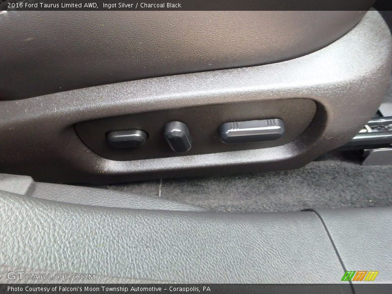 Ingot Silver / Charcoal Black 2016 Ford Taurus Limited AWD