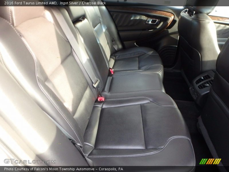 Ingot Silver / Charcoal Black 2016 Ford Taurus Limited AWD