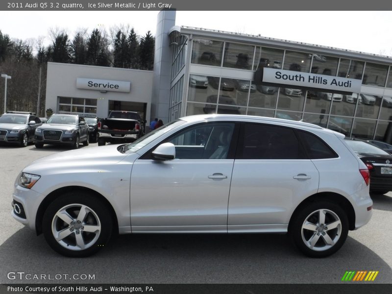 Ice Silver Metallic / Light Gray 2011 Audi Q5 3.2 quattro