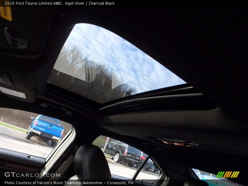 Ingot Silver / Charcoal Black 2016 Ford Taurus Limited AWD