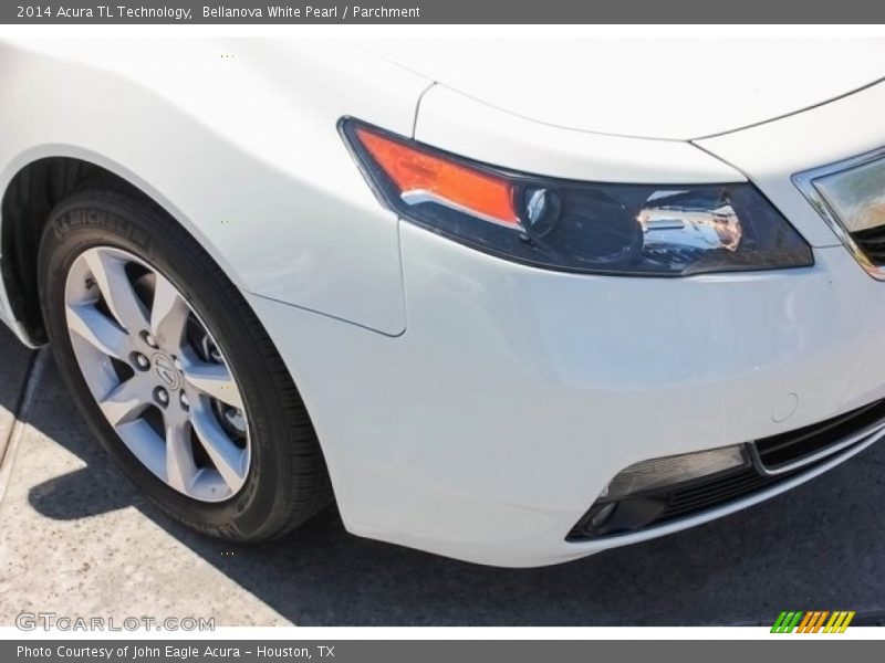 Bellanova White Pearl / Parchment 2014 Acura TL Technology