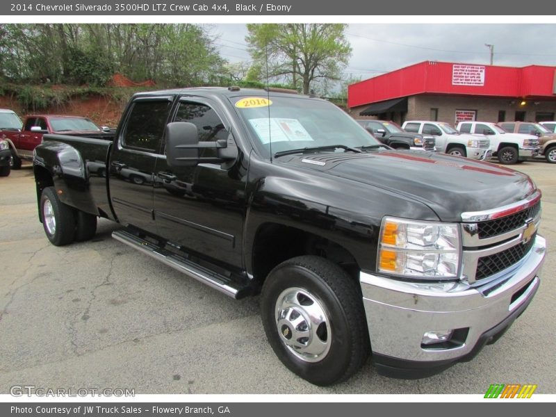 Front 3/4 View of 2014 Silverado 3500HD LTZ Crew Cab 4x4