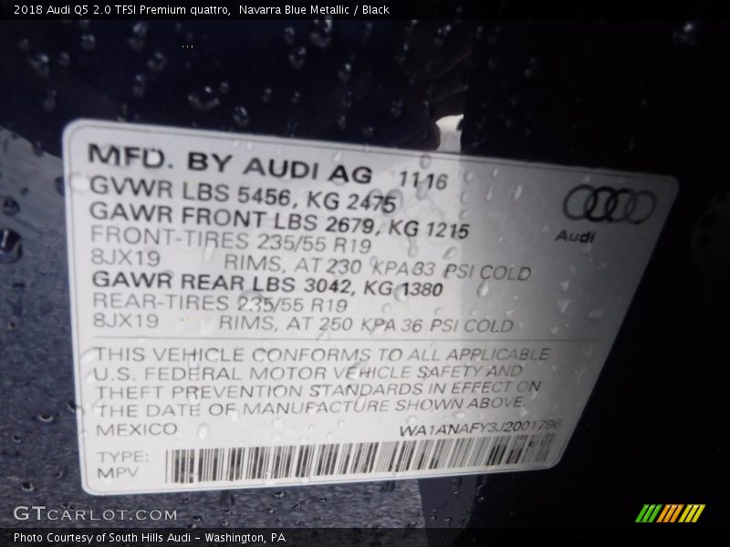 Navarra Blue Metallic / Black 2018 Audi Q5 2.0 TFSI Premium quattro