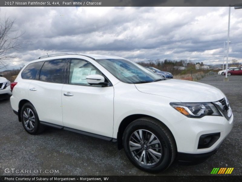 Pearl White / Charcoal 2017 Nissan Pathfinder SL 4x4