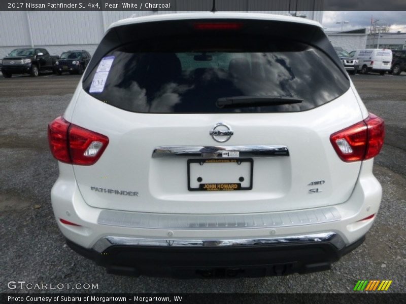 Pearl White / Charcoal 2017 Nissan Pathfinder SL 4x4