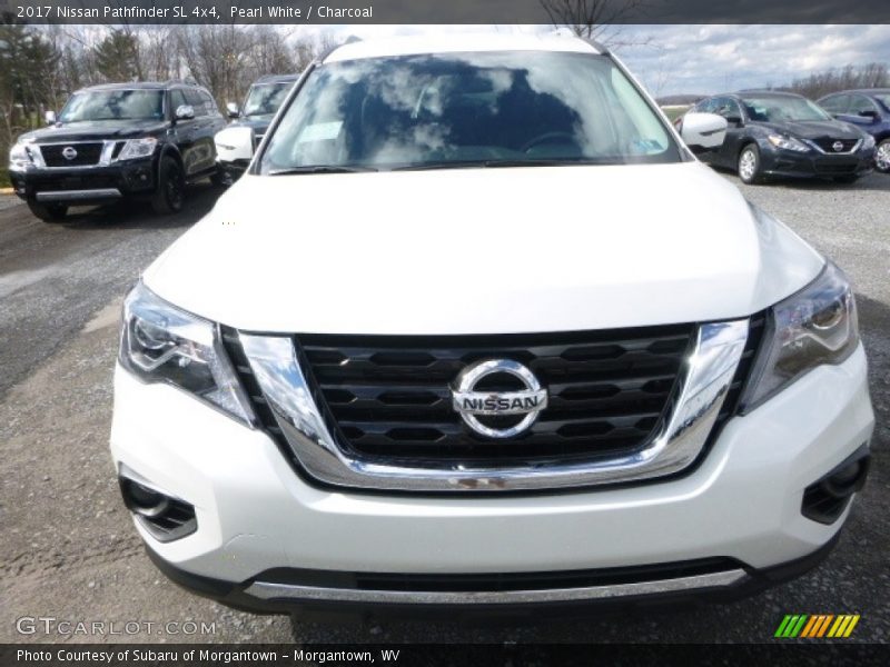 Pearl White / Charcoal 2017 Nissan Pathfinder SL 4x4