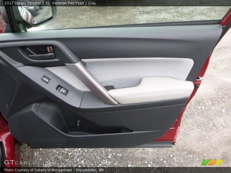 Venetian Red Pearl / Gray 2017 Subaru Forester 2.5i