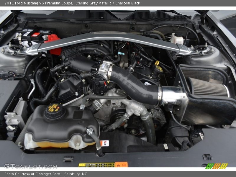 Sterling Gray Metallic / Charcoal Black 2011 Ford Mustang V6 Premium Coupe