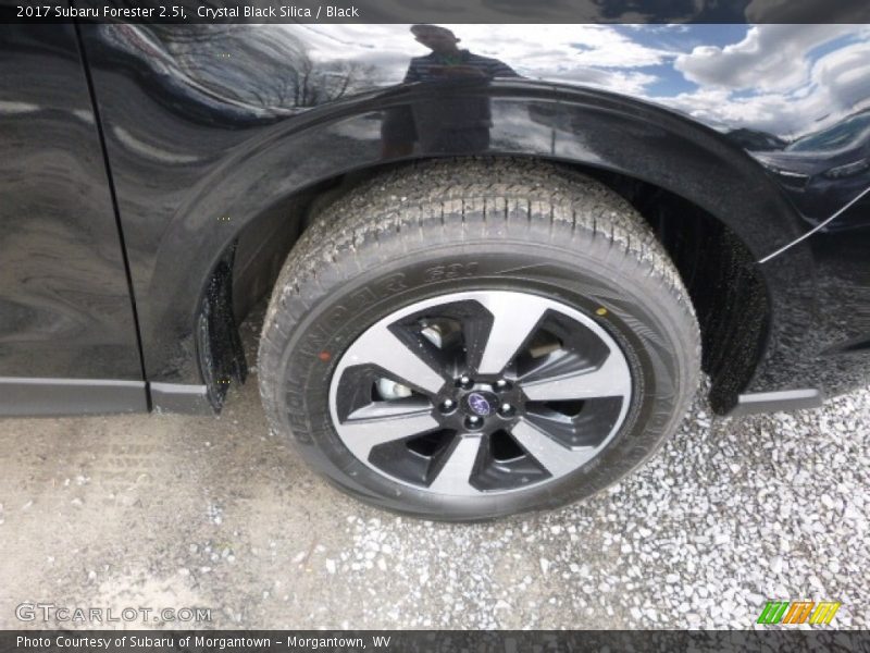 Crystal Black Silica / Black 2017 Subaru Forester 2.5i