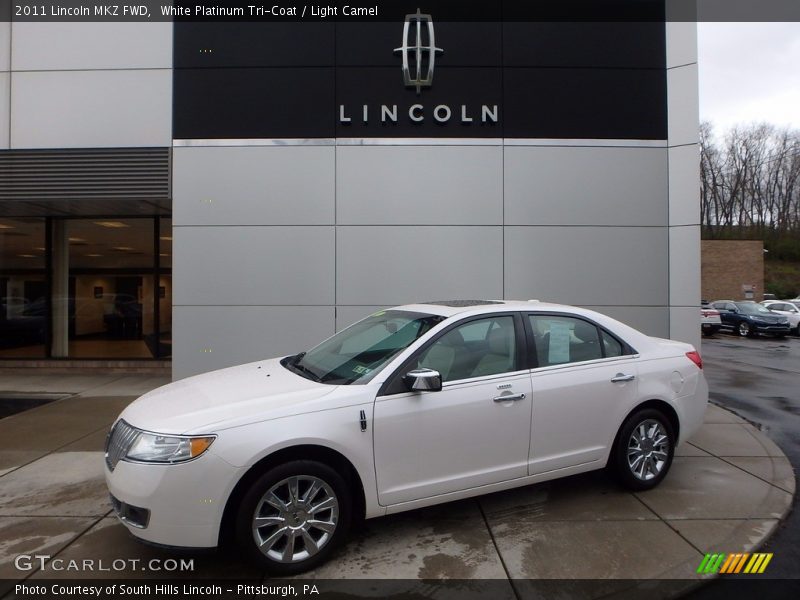 White Platinum Tri-Coat / Light Camel 2011 Lincoln MKZ FWD