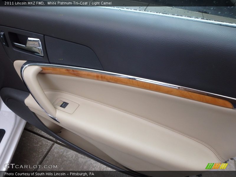 White Platinum Tri-Coat / Light Camel 2011 Lincoln MKZ FWD