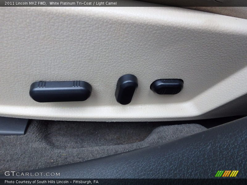 White Platinum Tri-Coat / Light Camel 2011 Lincoln MKZ FWD