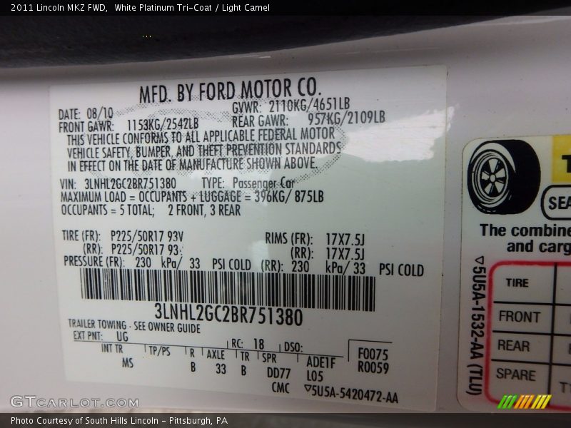 White Platinum Tri-Coat / Light Camel 2011 Lincoln MKZ FWD