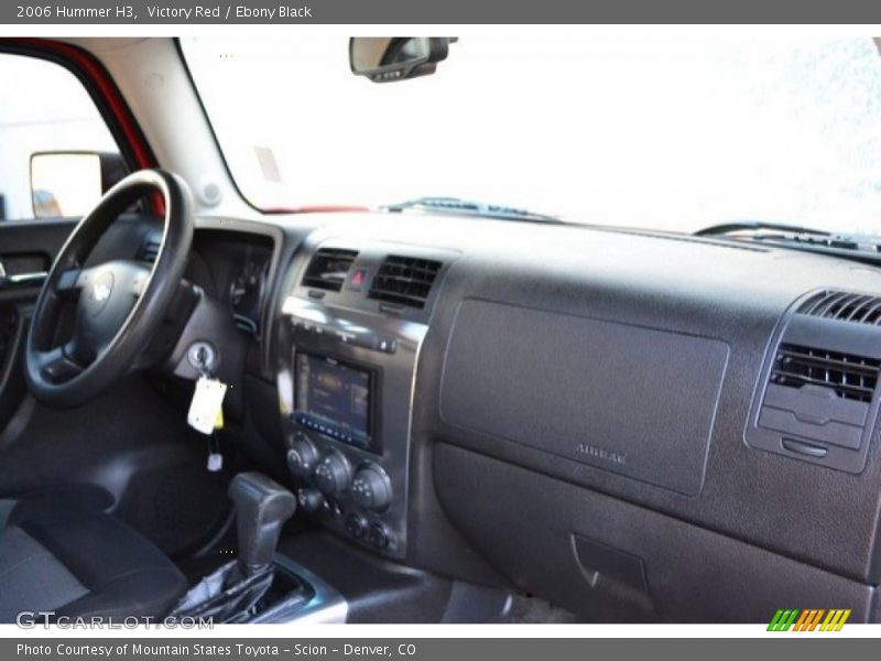 Victory Red / Ebony Black 2006 Hummer H3