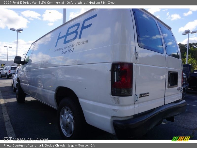 Oxford White / Medium Flint Grey 2007 Ford E Series Van E150 Commercial