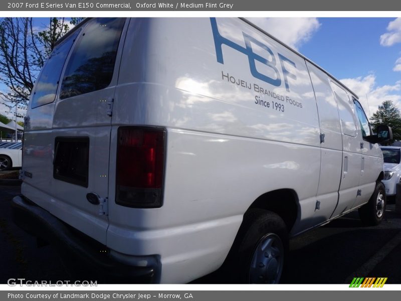 Oxford White / Medium Flint Grey 2007 Ford E Series Van E150 Commercial