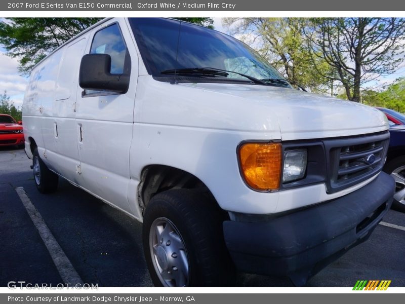 Oxford White / Medium Flint Grey 2007 Ford E Series Van E150 Commercial