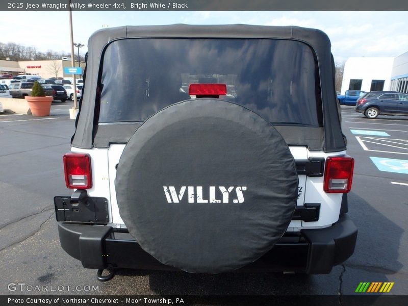 Bright White / Black 2015 Jeep Wrangler Willys Wheeler 4x4