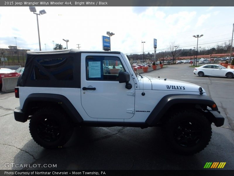 Bright White / Black 2015 Jeep Wrangler Willys Wheeler 4x4