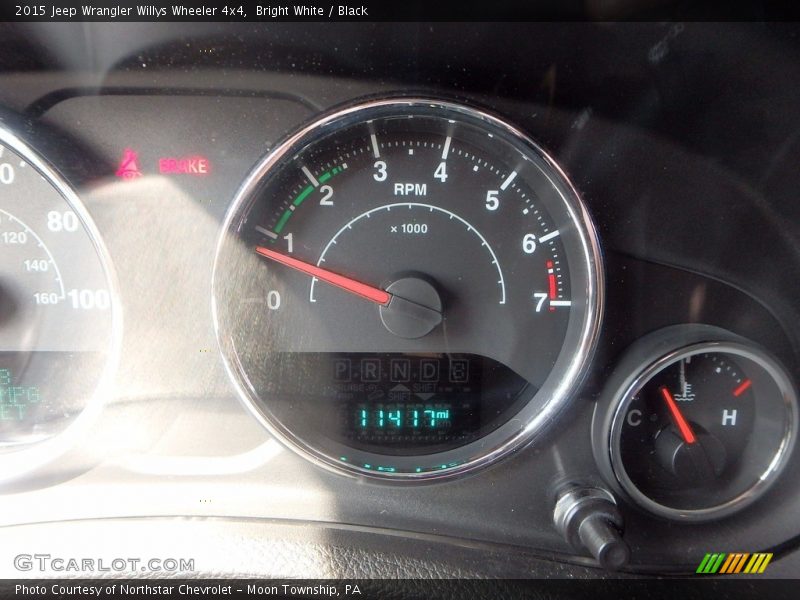 Bright White / Black 2015 Jeep Wrangler Willys Wheeler 4x4