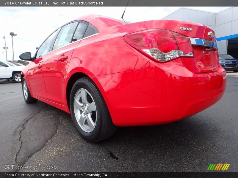 Red Hot / Jet Black/Sport Red 2014 Chevrolet Cruze LT
