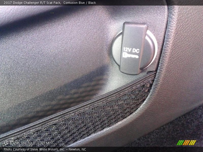 Contusion Blue / Black 2017 Dodge Challenger R/T Scat Pack