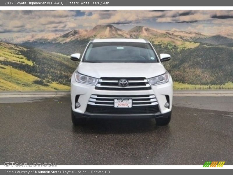Blizzard White Pearl / Ash 2017 Toyota Highlander XLE AWD