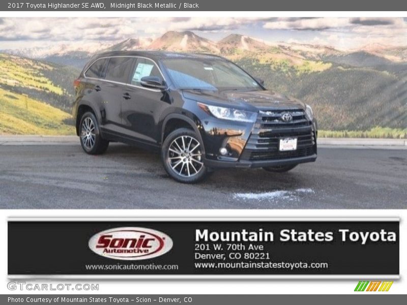 Midnight Black Metallic / Black 2017 Toyota Highlander SE AWD