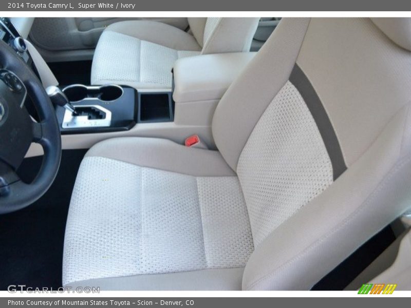 Super White / Ivory 2014 Toyota Camry L