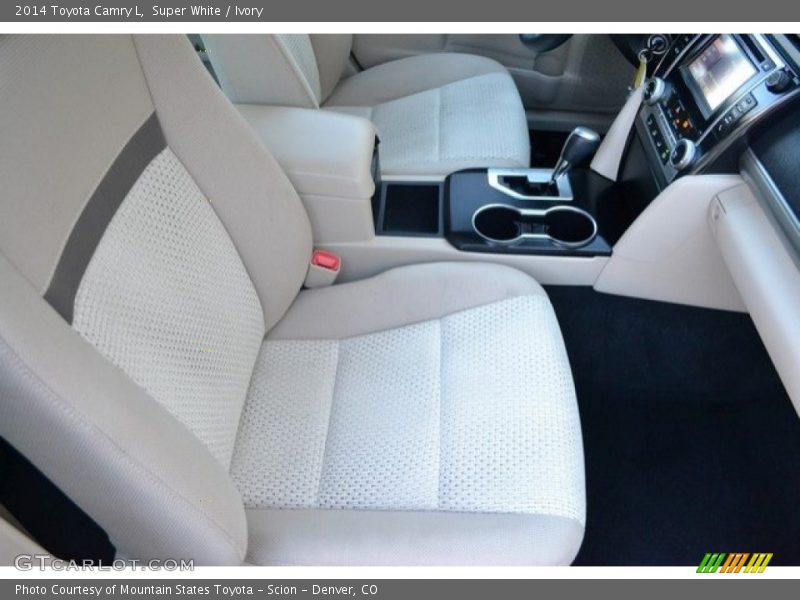 Super White / Ivory 2014 Toyota Camry L