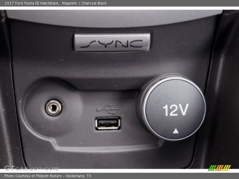 Magnetic / Charcoal Black 2017 Ford Fiesta SE Hatchback