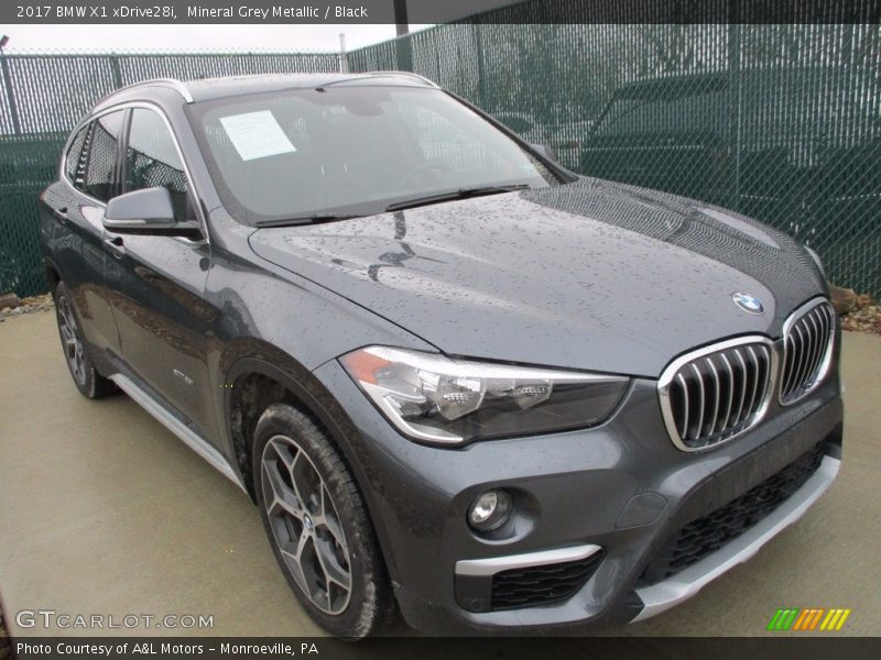 Mineral Grey Metallic / Black 2017 BMW X1 xDrive28i