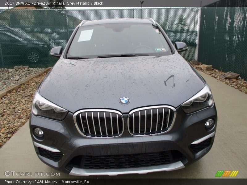 Mineral Grey Metallic / Black 2017 BMW X1 xDrive28i