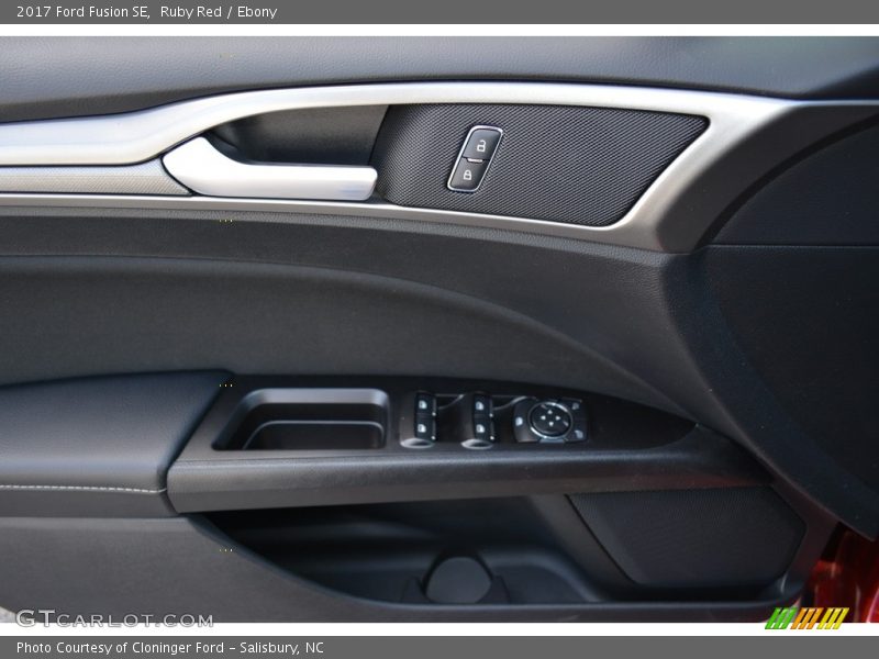 Ruby Red / Ebony 2017 Ford Fusion SE